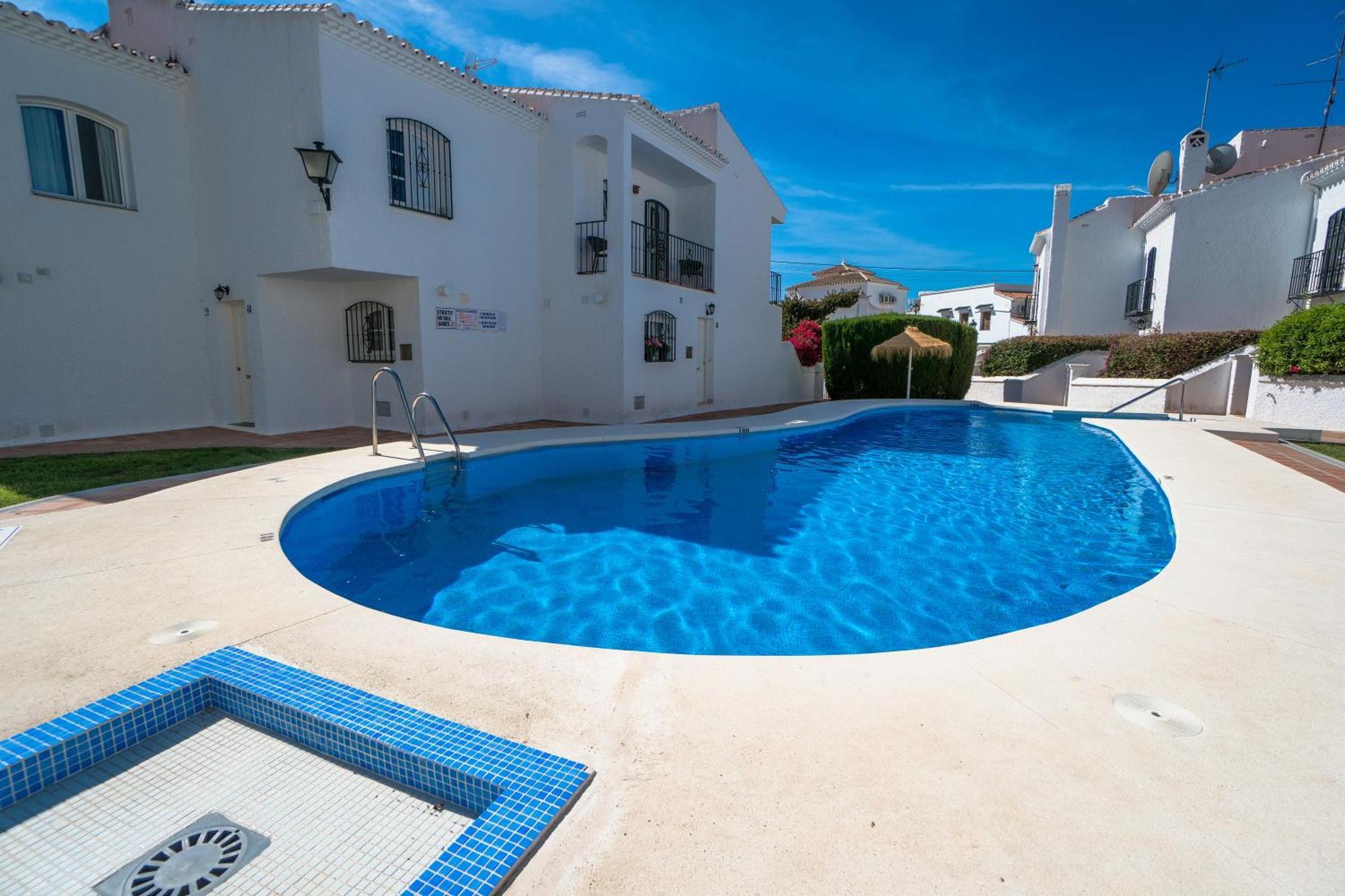 Los Pinos 19 Menyber Nerja Bagian luar foto