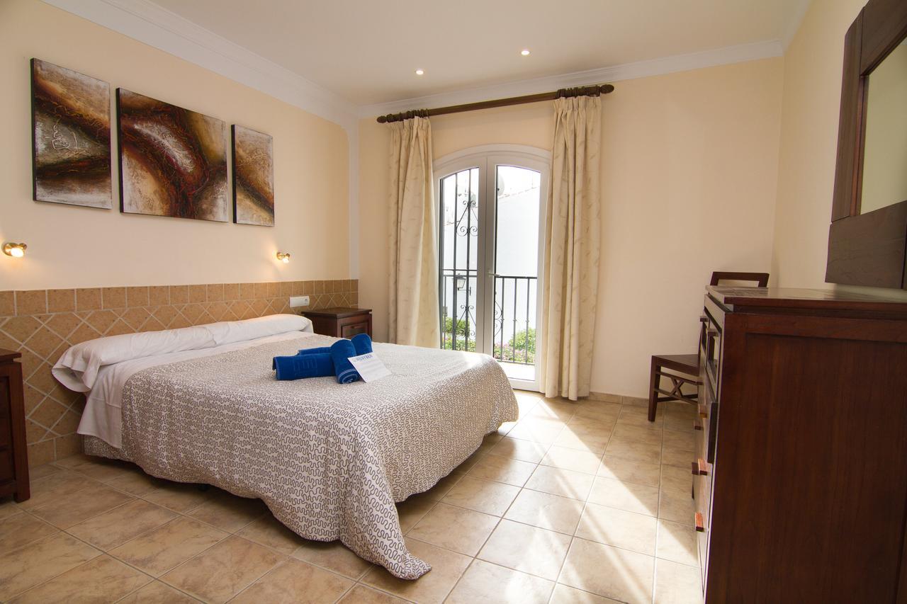 Los Pinos 19 Menyber Nerja Bagian luar foto